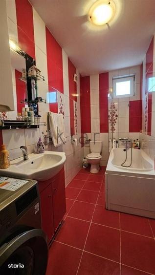 Apartament cu 3 camere semidecomandat în Florești — fotografia 1