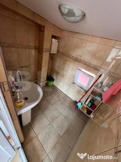 Spațiu comercial, de 160 mp, în Micro 11