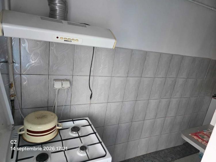 Apartament cu 3 camere decomandat în Paltiniș