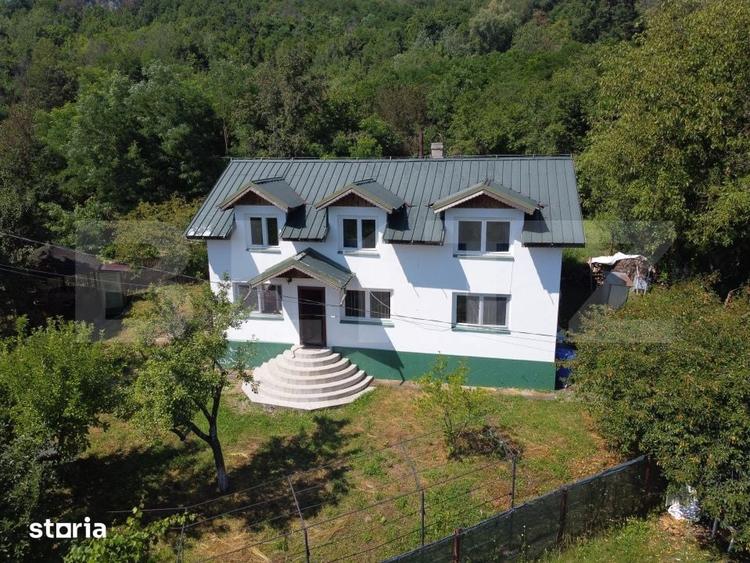 Casă cu 4 camere cu Teren 866 Mp în Măgura