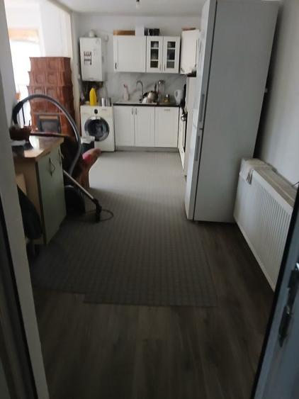 Casă cu 3 camere în Central