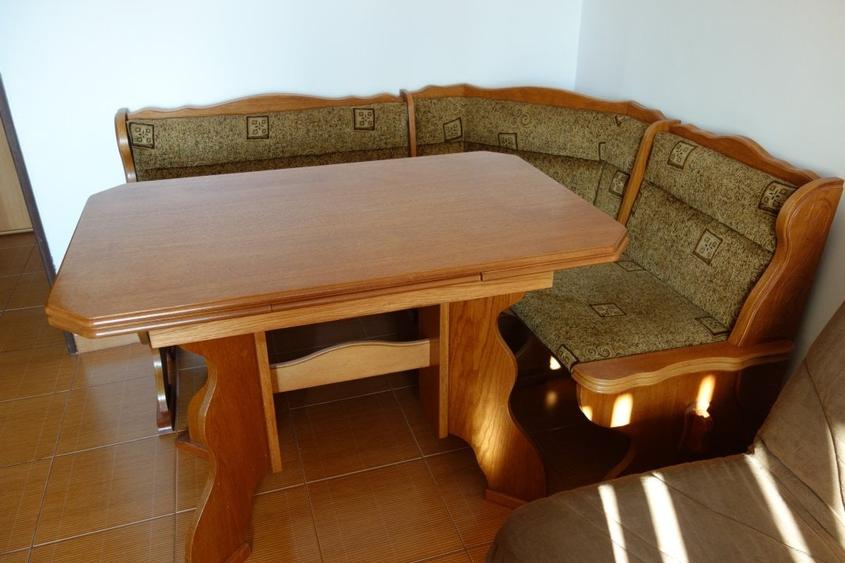 Apartament cu 2 camere semidecomandat, mobilat în Central