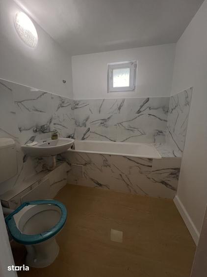Apartament cu 3 camere decomandat în Dristor