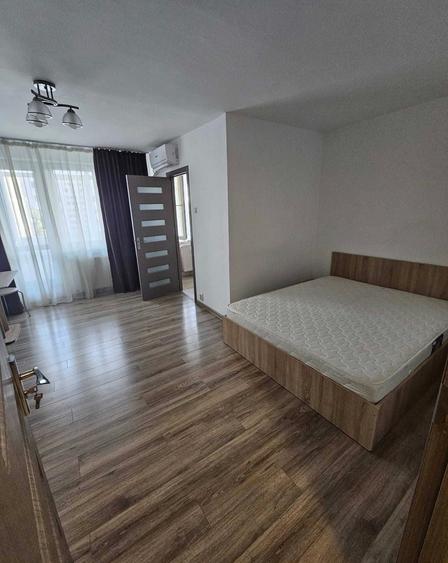 Garsonieră decomandată în Militari