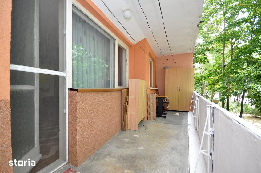 Apartament cu 2 camere semidecomandat în Crângași