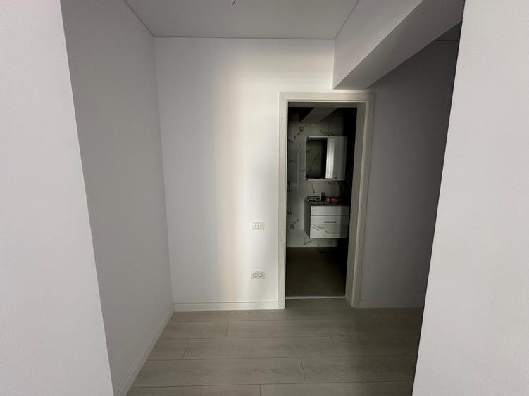 Apartament cu 2 camere semidecomandat în Sud