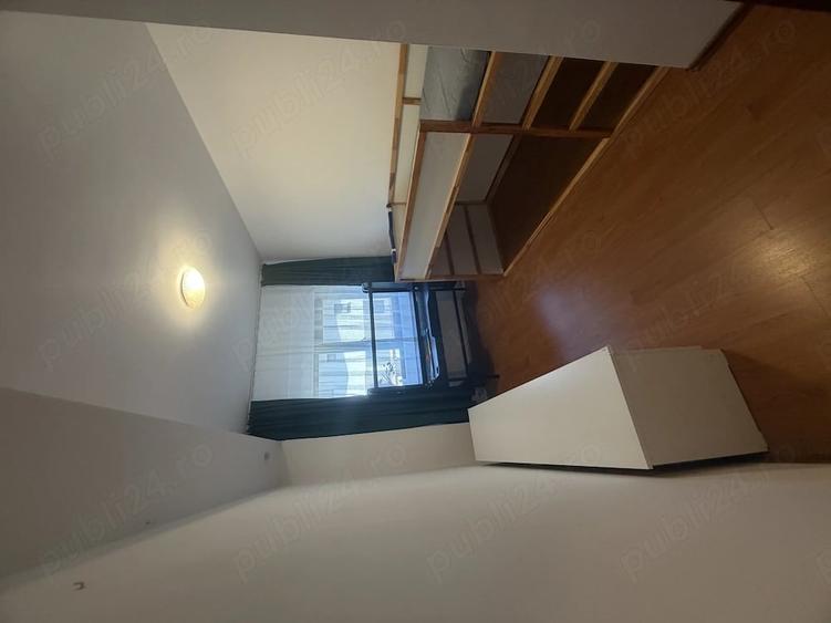 Apartament cu 3 camere decomandat în Băneasa