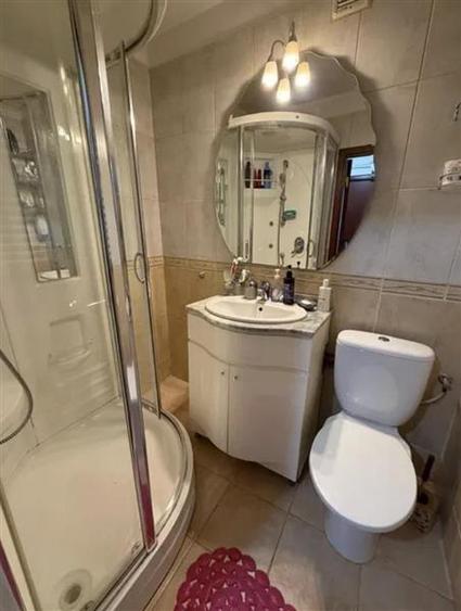 Apartament cu 3 camere decomandat, mobilat în Brâncoveanu
