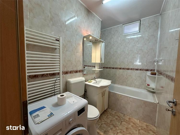 Apartament cu 3 camere semidecomandat în Luncă