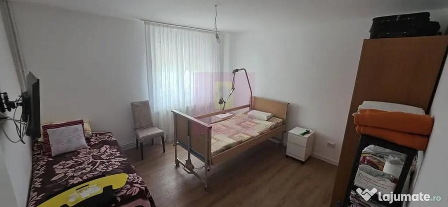 Casă cu 4 camere cu Teren 497 Mp în Central