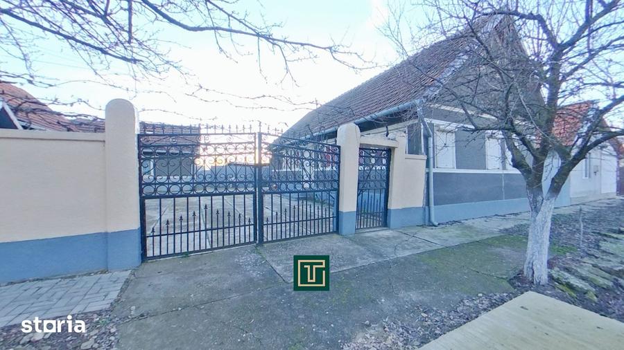 Casa cu teren generos si 3 corpuri de cladire | Cermei - 2