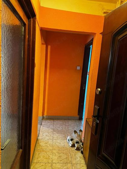 Apartament cu 3 camere decomandat în Crihala