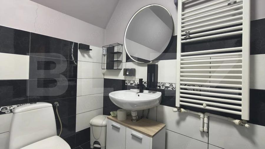 Casă cu 8 camere cu Teren 1371 Mp în Filiași