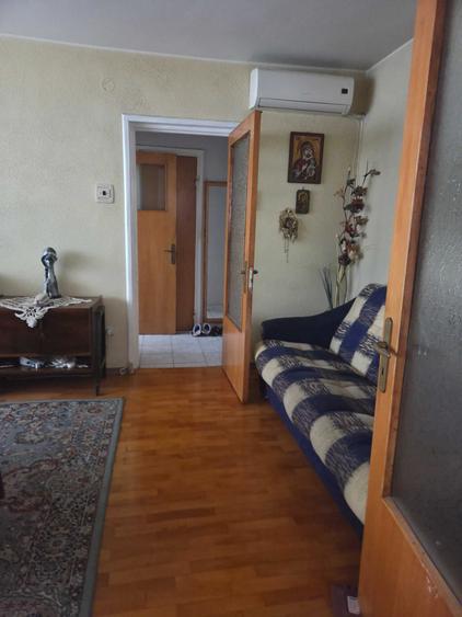 Apartament cu 2 camere semidecomandat în Unirii Sud