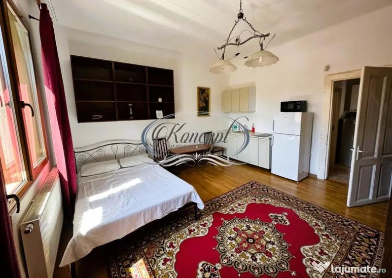 Apartament cu 3 camere semidecomandat, mobilat în Semicentral