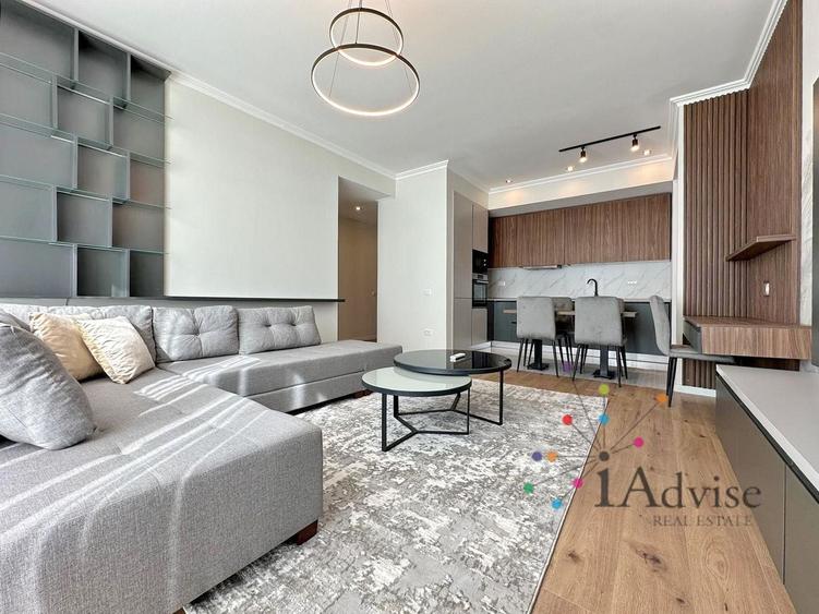 Apartament cu 2 camere decomandat, mobilat în Central
