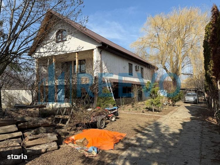 Casă cu 4 camere în Tuta