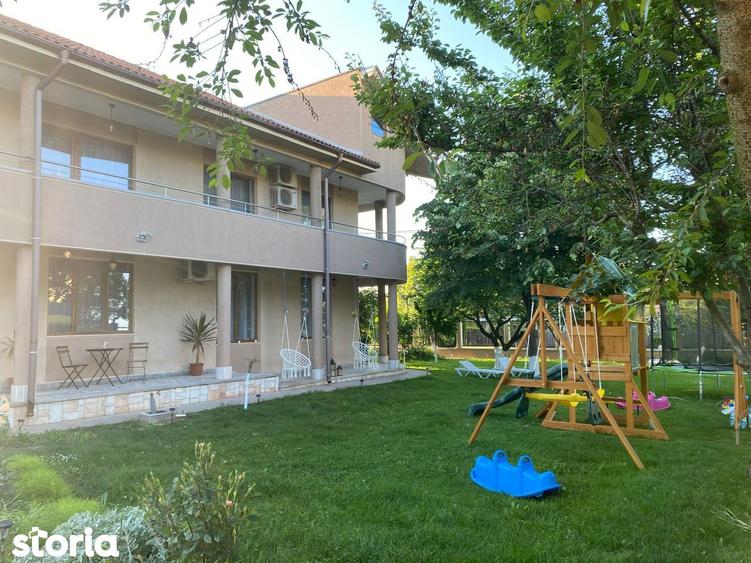 Spațiu comercial, de 650 mp, în Central