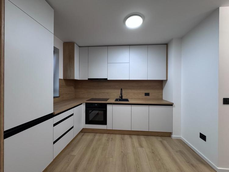 Apartament cu 2 camere decomandat, mobilat în Tractorul