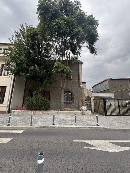 Casă individuală cu 12 camere cu Canalizare în Pache Protopopescu