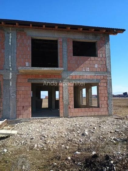 Casa tip duplex 120 mp Izvor