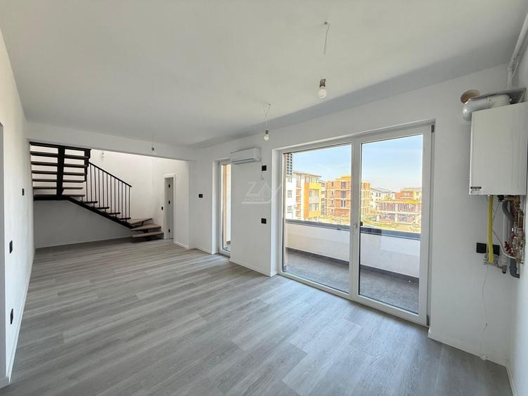 Duplex cu 4 camere cu Canalizare în Moșnița Nouă