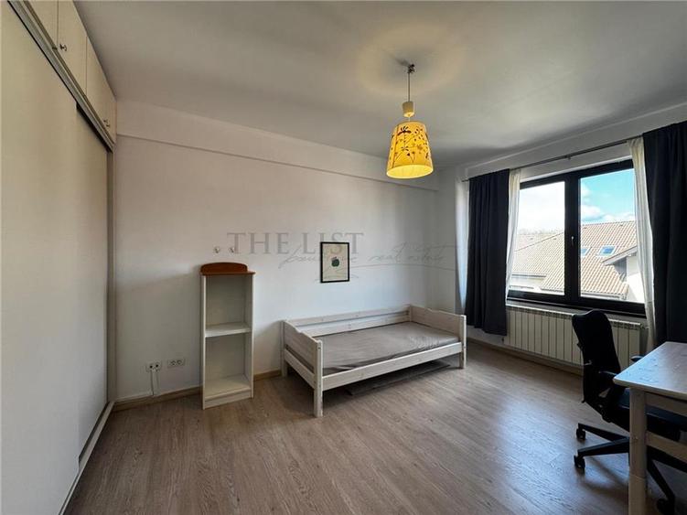 Apartament cu 3 camere decomandat, mobilat în Pipera