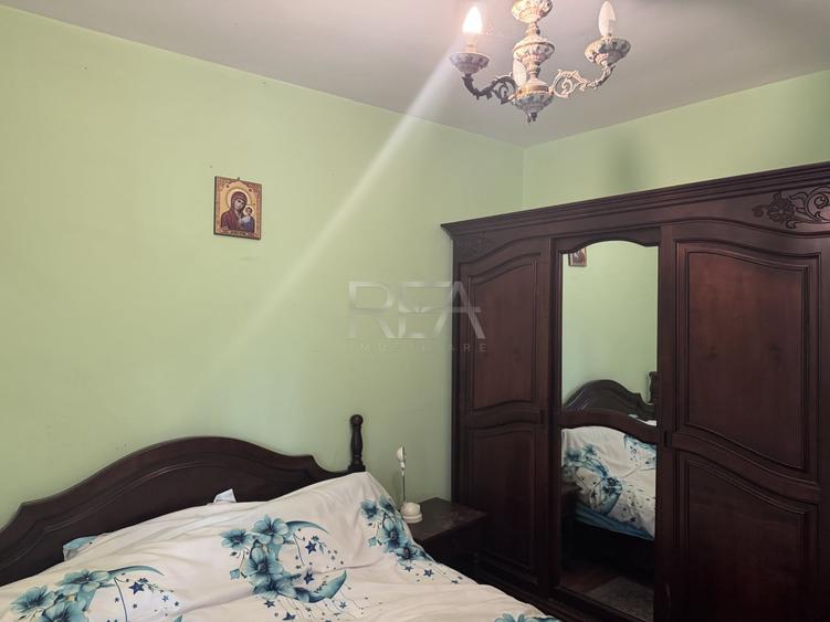 Apartament cu 4 camere decomandat în Titan
