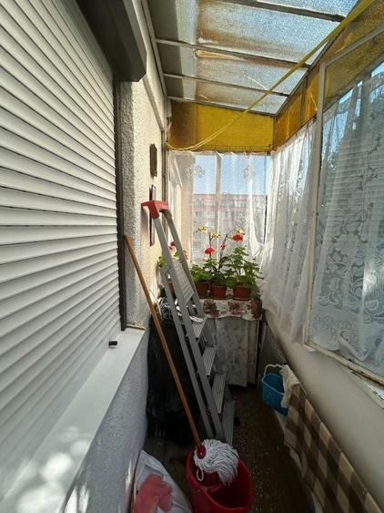 Apartament cu 2 camere decomandat în UTA
