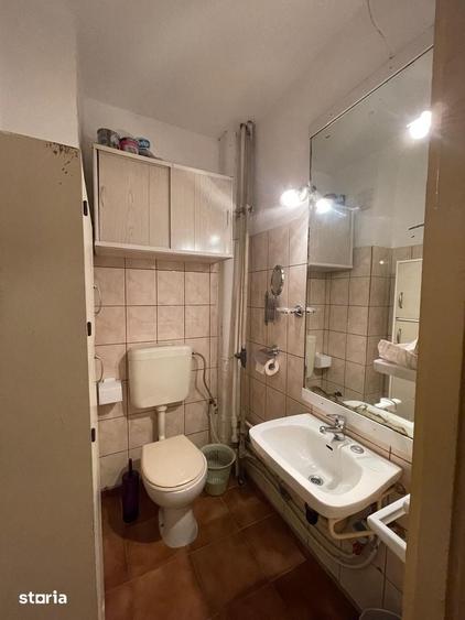 Apartament cu 4 camere decomandat în Drumul Taberei