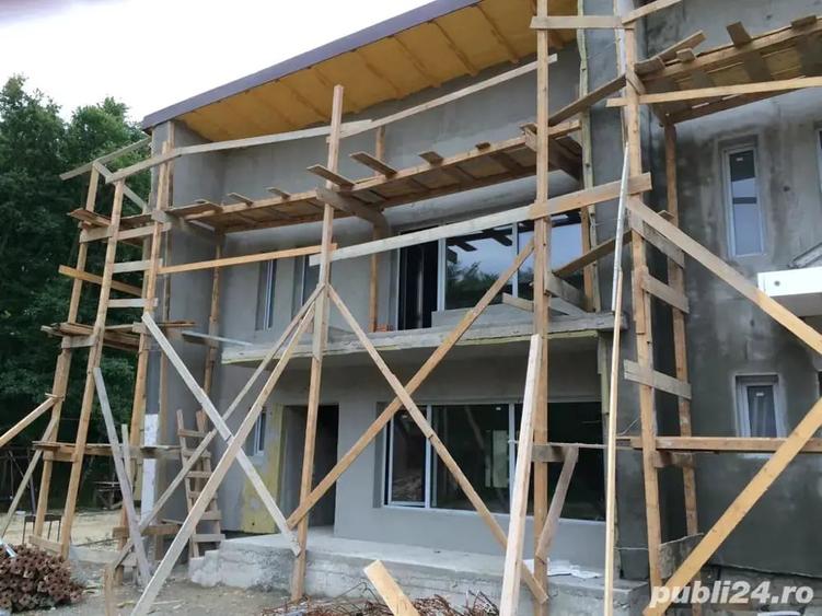 Casă cu 5 camere în Ghermănești