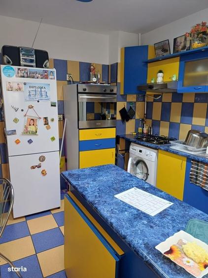 Apartament cu 3 camere decomandat în Republicii