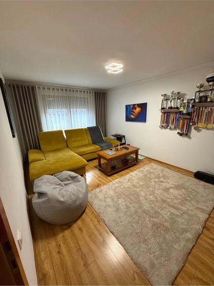 Apartament cu 3 camere decomandat în Ultracentral