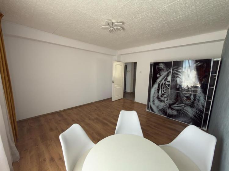 Apartament 4 camere, 71 mp, zona Centrala - 4