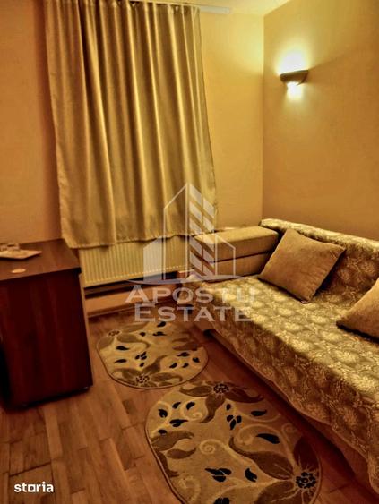Casă cu 8 camere cu Teren 400 Mp în Moneasa