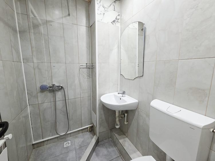 Garsonieră decomandată în Țiglina 1