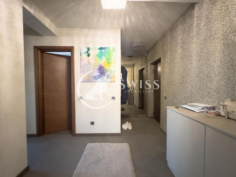 Apartament cu 3 camere semidecomandat, mobilat în Bună Ziua