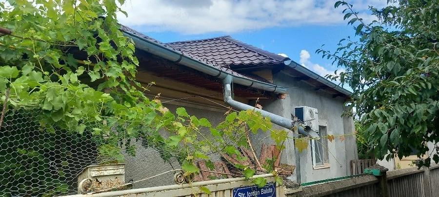 Casă cu Teren 1000 Mp în Central