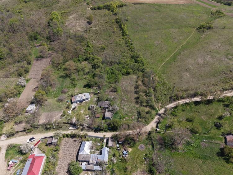 Casă individuală cu 3 camere cu Teren 7391 Mp în Gorghești