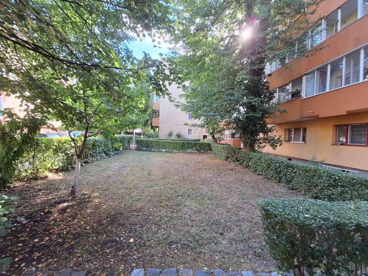 Apartament cu 2 camere decomandat în Zorilor