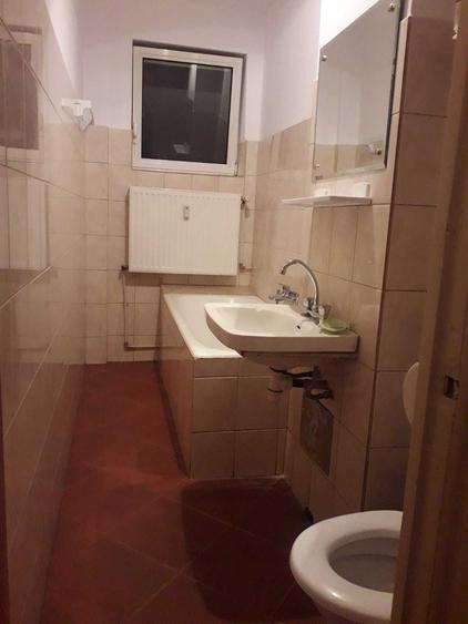 Garsonieră decomandată în Central