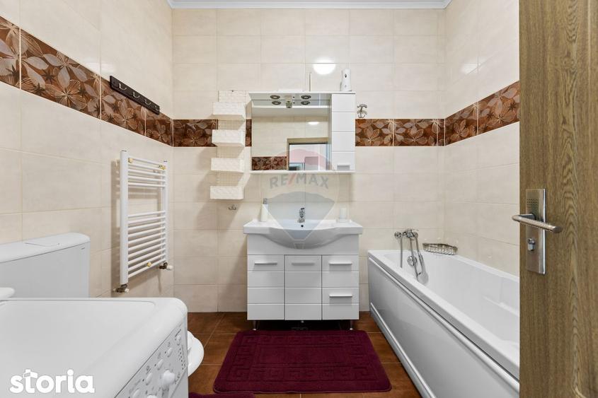 Apartament cu 3 camere semidecomandat, mobilat în UTA