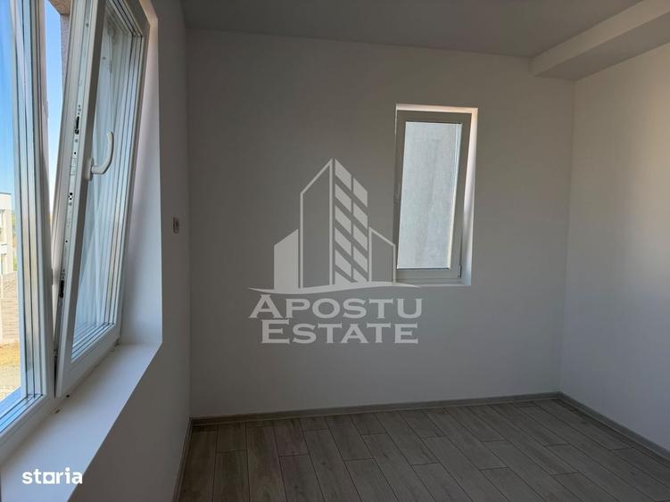 Casă cu 4 camere în Remetea Mare