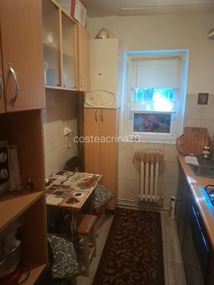 Vand apartament 3 camere