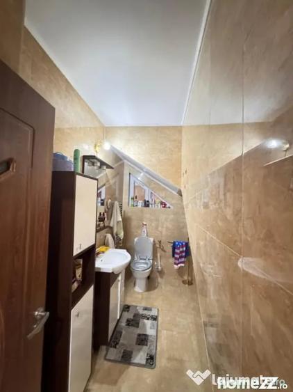 Casă cu 5 camere cu Teren 157 Mp în Central