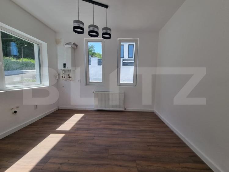 Duplex cu 4 camere cu Teren 500 Mp în Popești