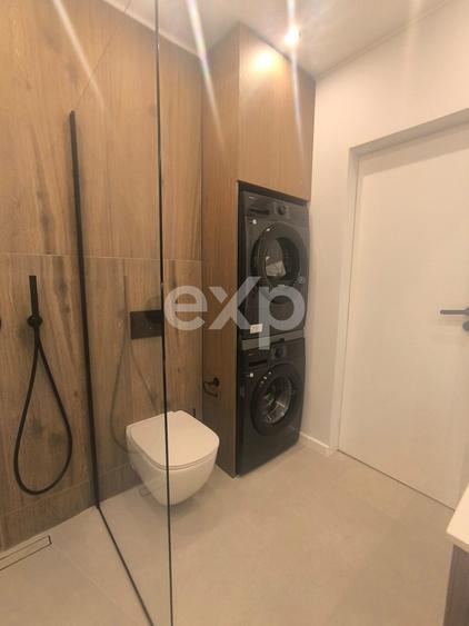 Apartament cu 2 camere semidecomandat, mobilat în Florești