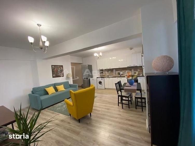 Apartament cu 3 camere în Străulești
