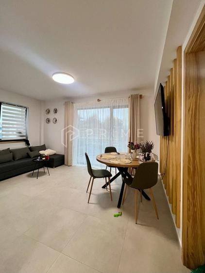 Apartament cu 3 camere decomandat în Livezeni