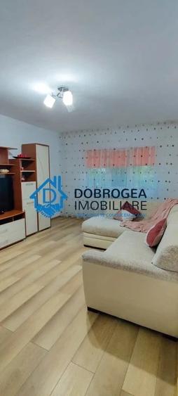 Apartament cu 2 camere decomandat în E3